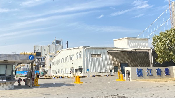 鋼製卷簾門走（zǒu）進鎮（zhèn）江奇美化工有限公司